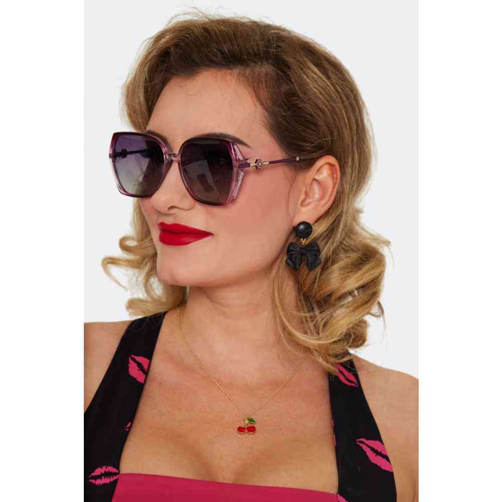 Voodoo Vixen - Star And Glitter Oversized Sunglasses - Purple